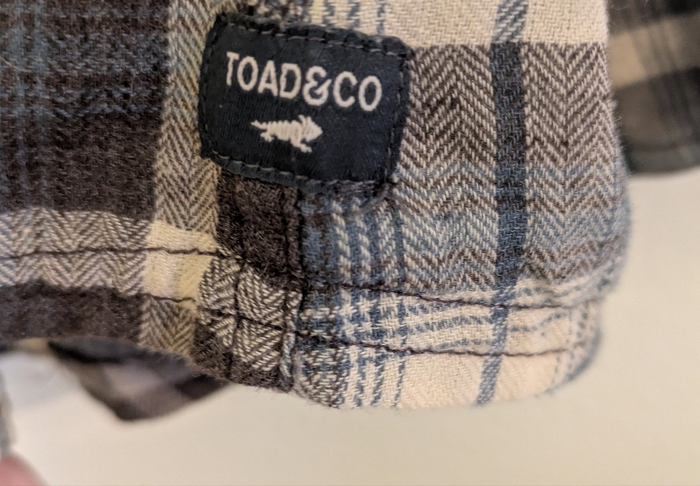 Toad&Co 2XX Recycled Cotton Plaid Button-Up Shirt in Cream, Gray, And Blue. - Picture 2 of 7